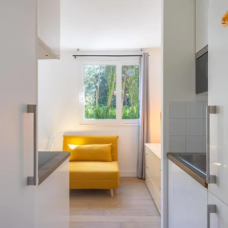 Апартаменты Studio Paris By Interhome Сен-Тропе